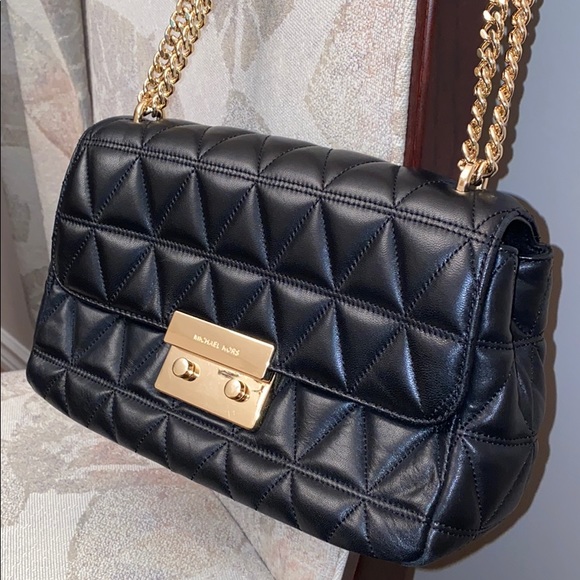 COPY - Black Quilted Shoulder Purse - Picture 3 of 4